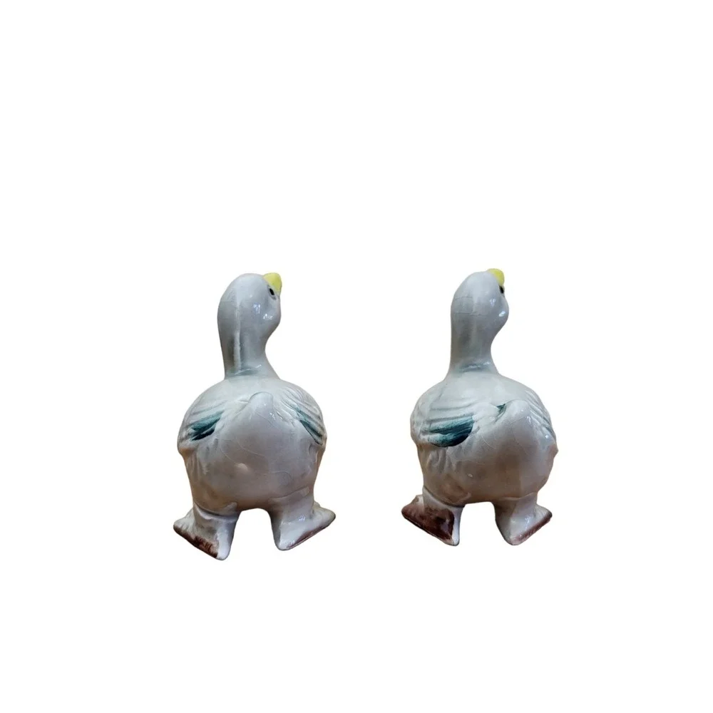 Pair of 2 Vintage Handpainted Duck Figurines Japan‎ 2.5